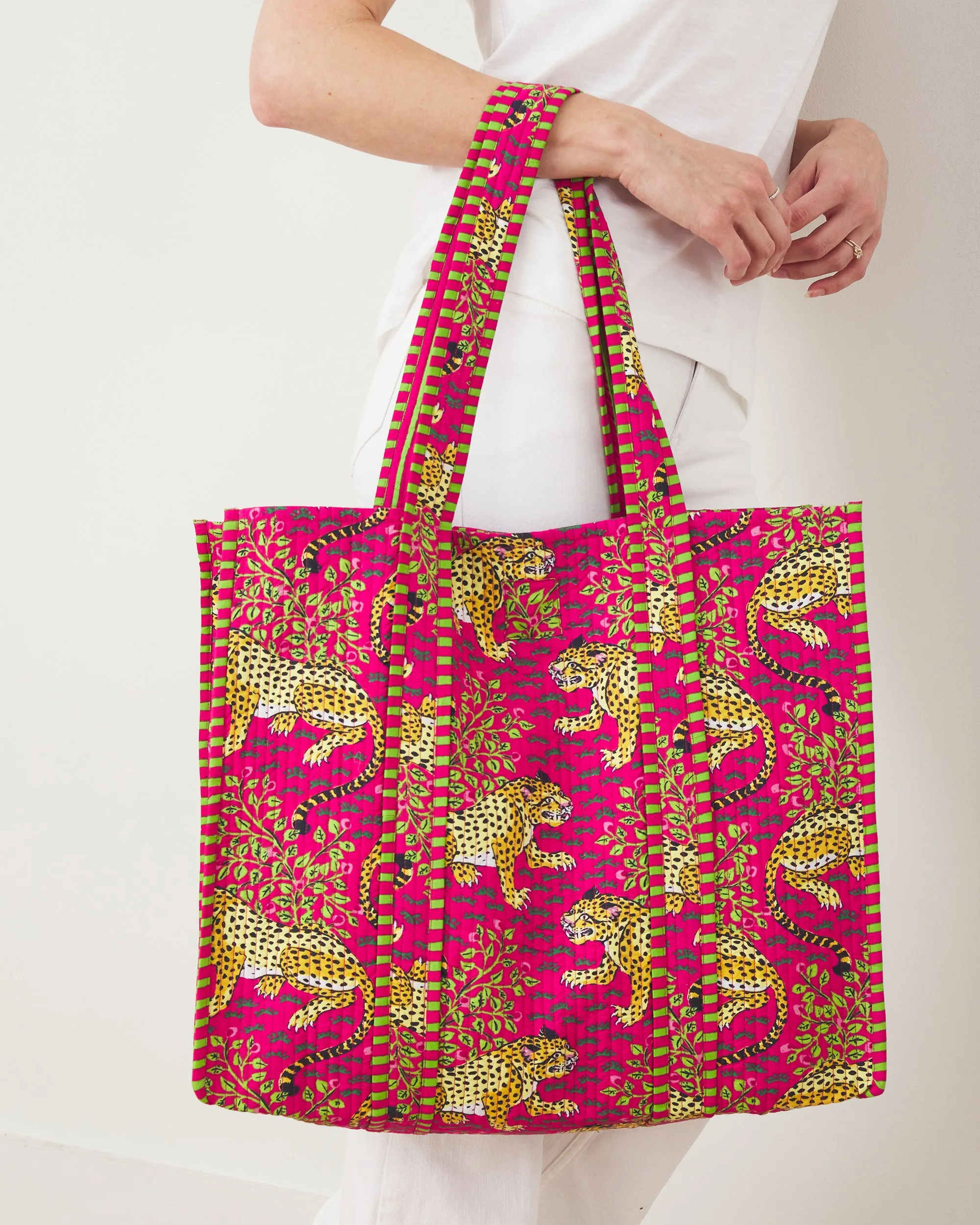 Bagheera - The Traveler Tote - Hot Pink