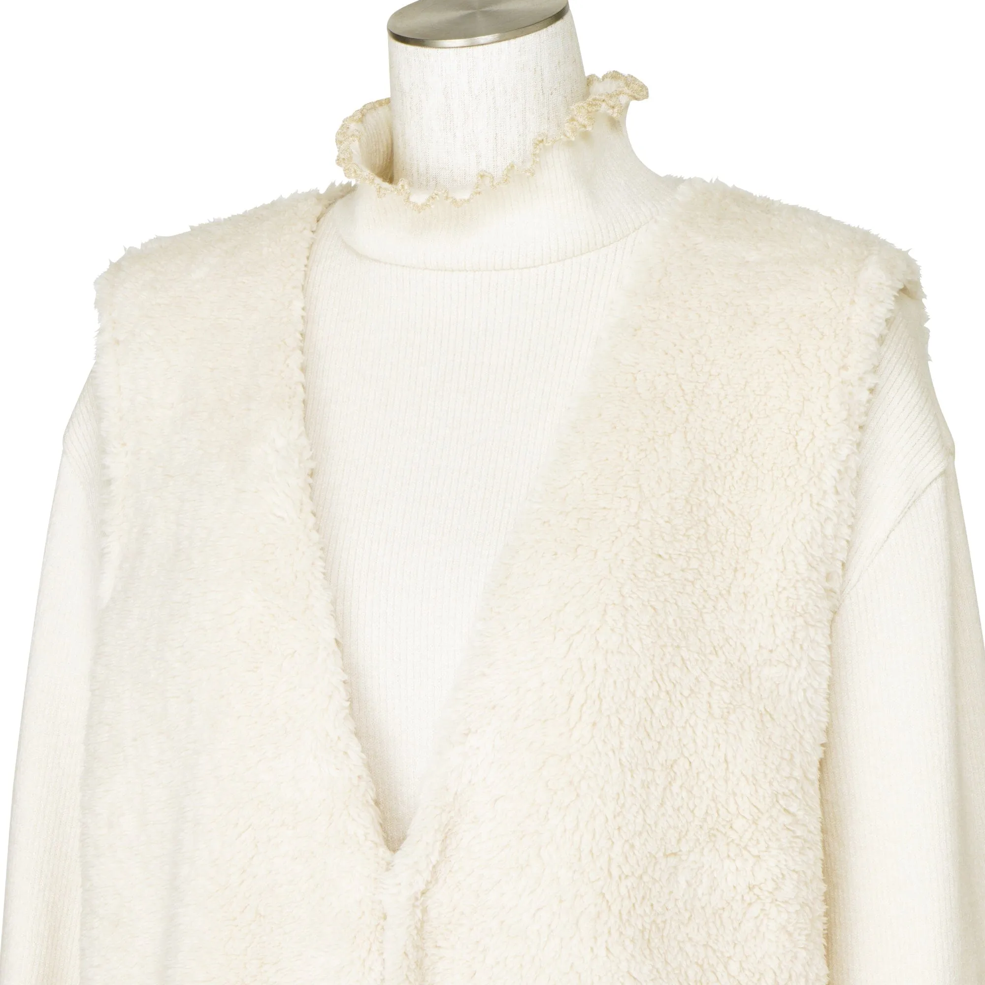 Fur Vest And Hyaluronan Pajamas Ivory