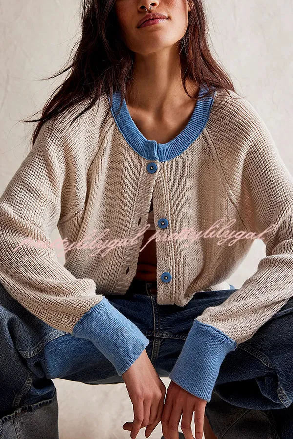 Stylish Contrasting Crew Neck Buttoned Knitted Cardigan