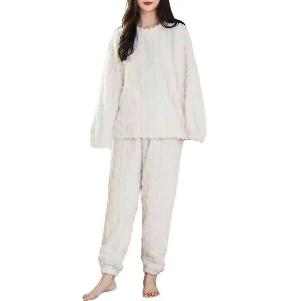 Stylish Crew Neck Pajamas Winter Pajama Set Stylish Comfortable Winter Pajamas Warm Plush 2-piece Sleepwear for Women for Autumn