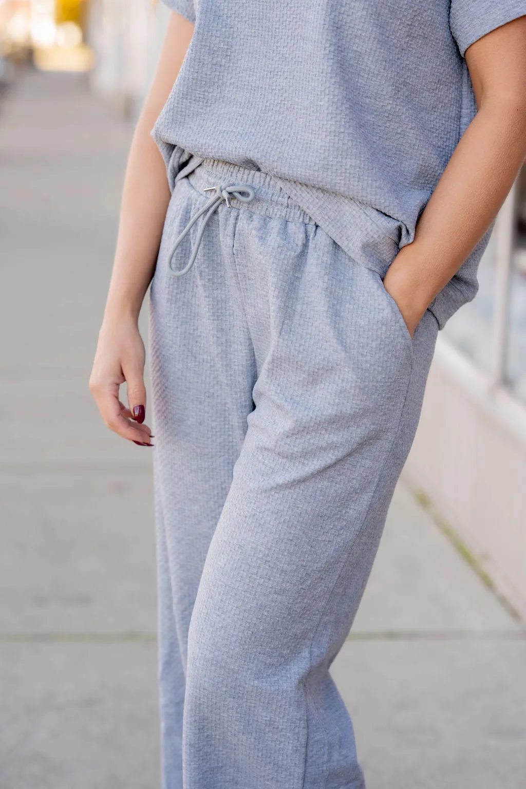 Zig Zag Textured Relaxed Bottom Pants